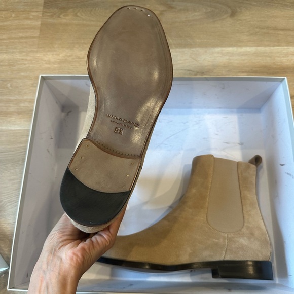 Manolo Blahnik Delsa Ankle Boots - Picture 4 of 7